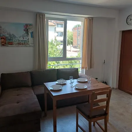 никола вапцаров Apartamento Carevo