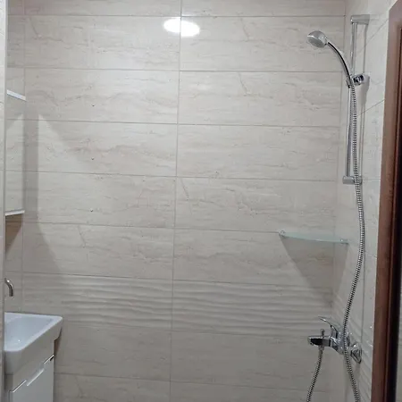 никола вапцаров Apartamento